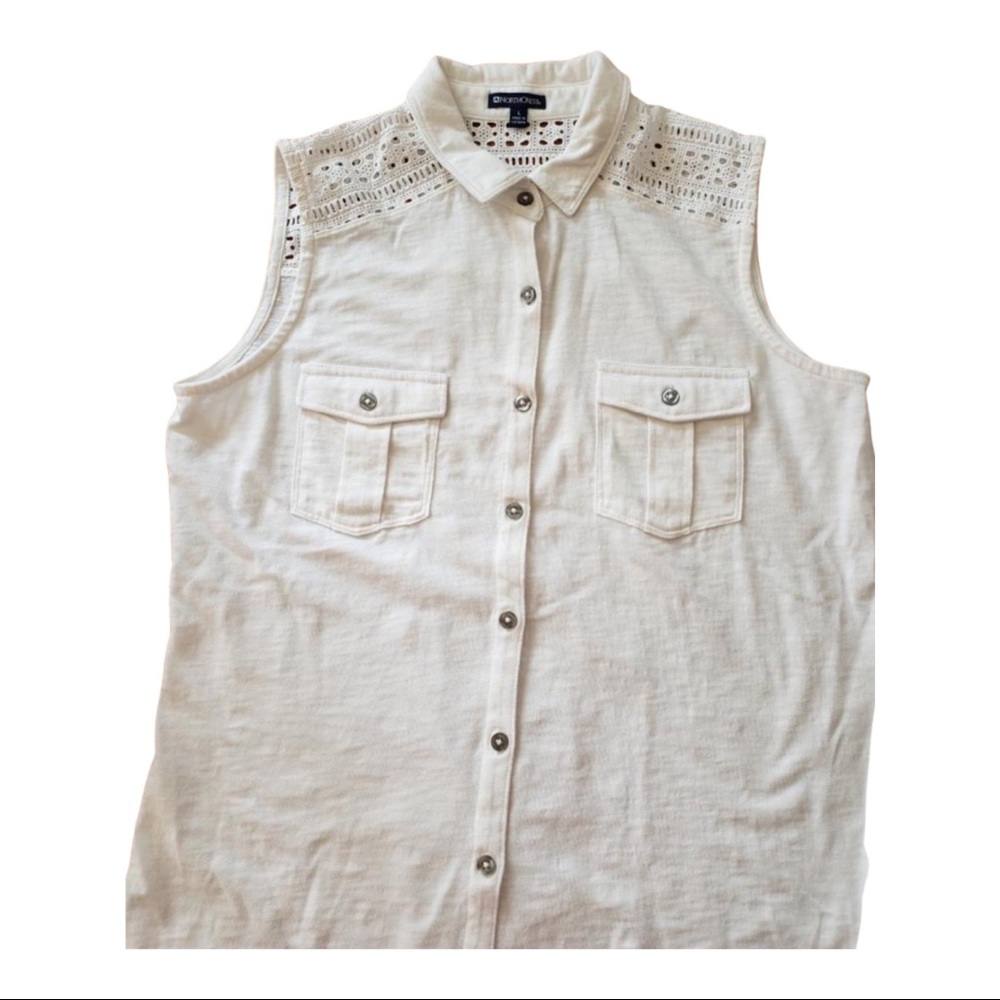 Sleeveless cotton top with collar